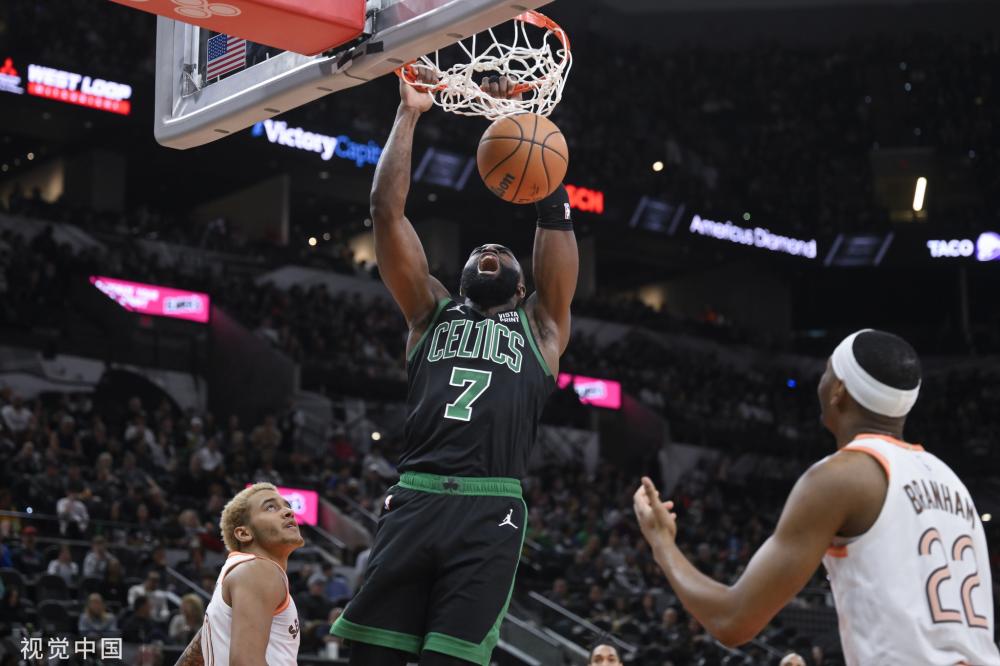 备受瞩目的 备受瞩目的