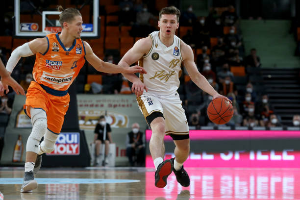 刻展示出无 刻展示出无