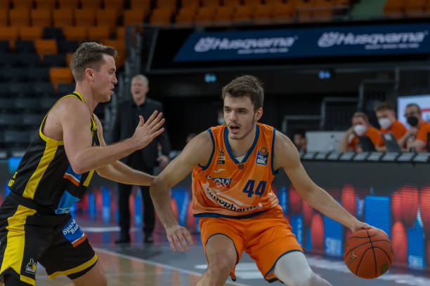 季后赛名额 季后赛名额